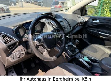 Ford Kuga - 11