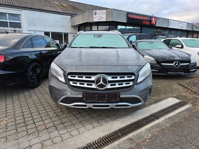 Mercedes-Benz GLA 220 GLA -Klasse GLA 220 CDI / d 4Matic