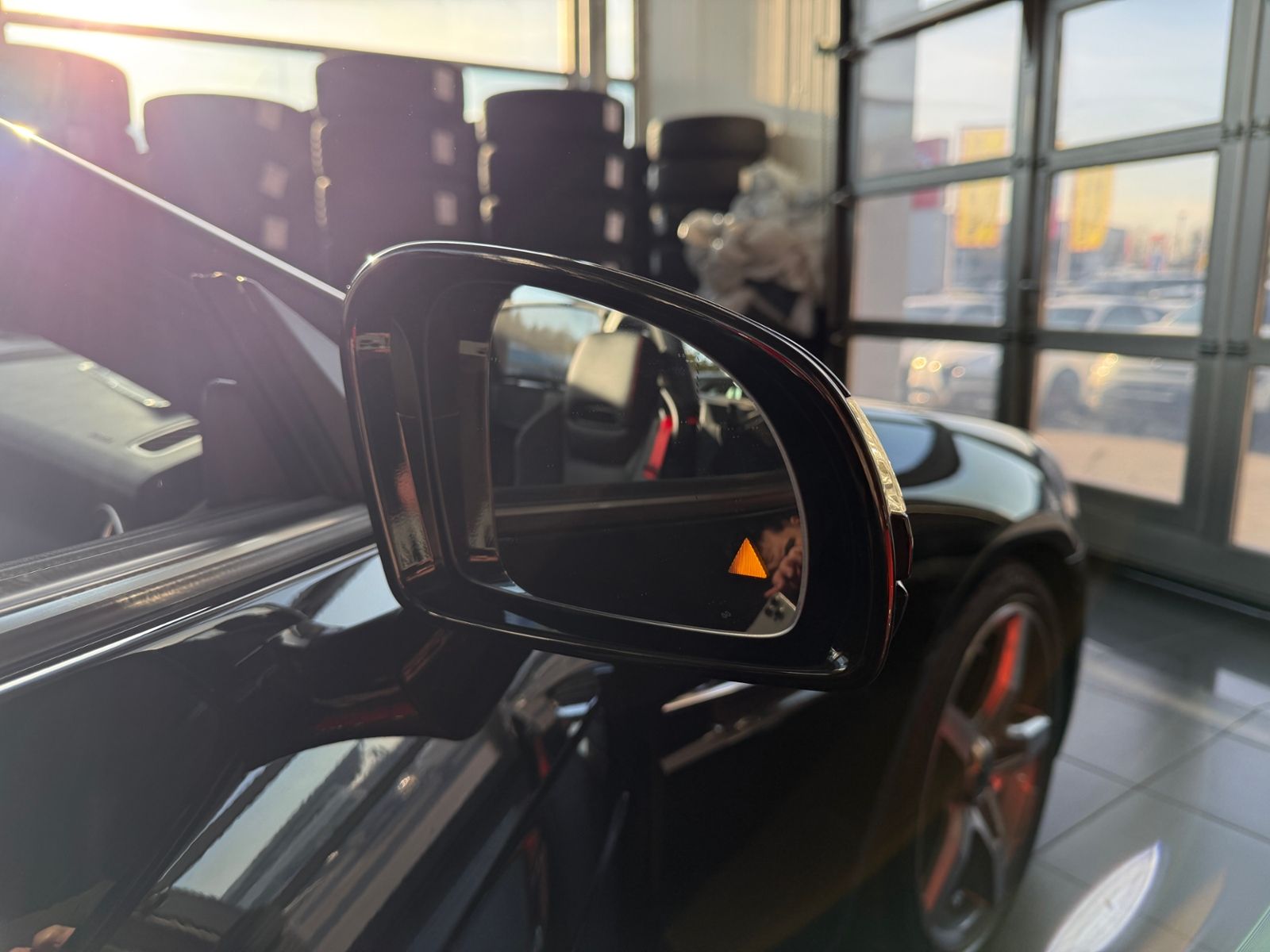 Fahrzeugabbildung Mercedes-Benz SLC 300 AMG MEMORY RFK LED