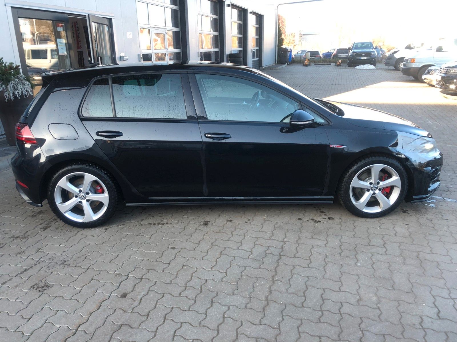 Fahrzeugabbildung Volkswagen Golf VII Lim. GTI Automatik leichter Wildschaden