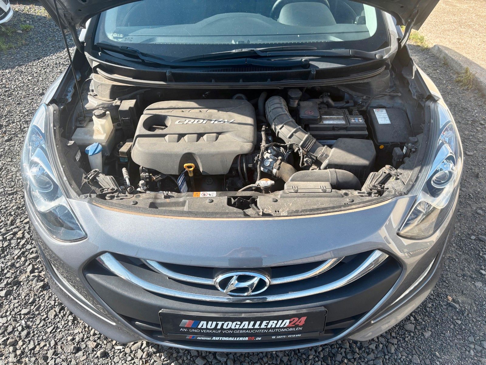 Fahrzeugabbildung Hyundai i30 1.6 CRDi 81kW Klima 2.HAND PDC Freisprech