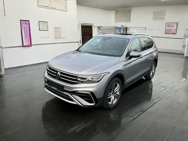 Volkswagen Tiguan Allspace Elegance 4Motion Matrix*Pano*HUD