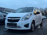Chevrolet Spark Basis+ Garantie Tüv Neu. - weiße Chevrolet Spark