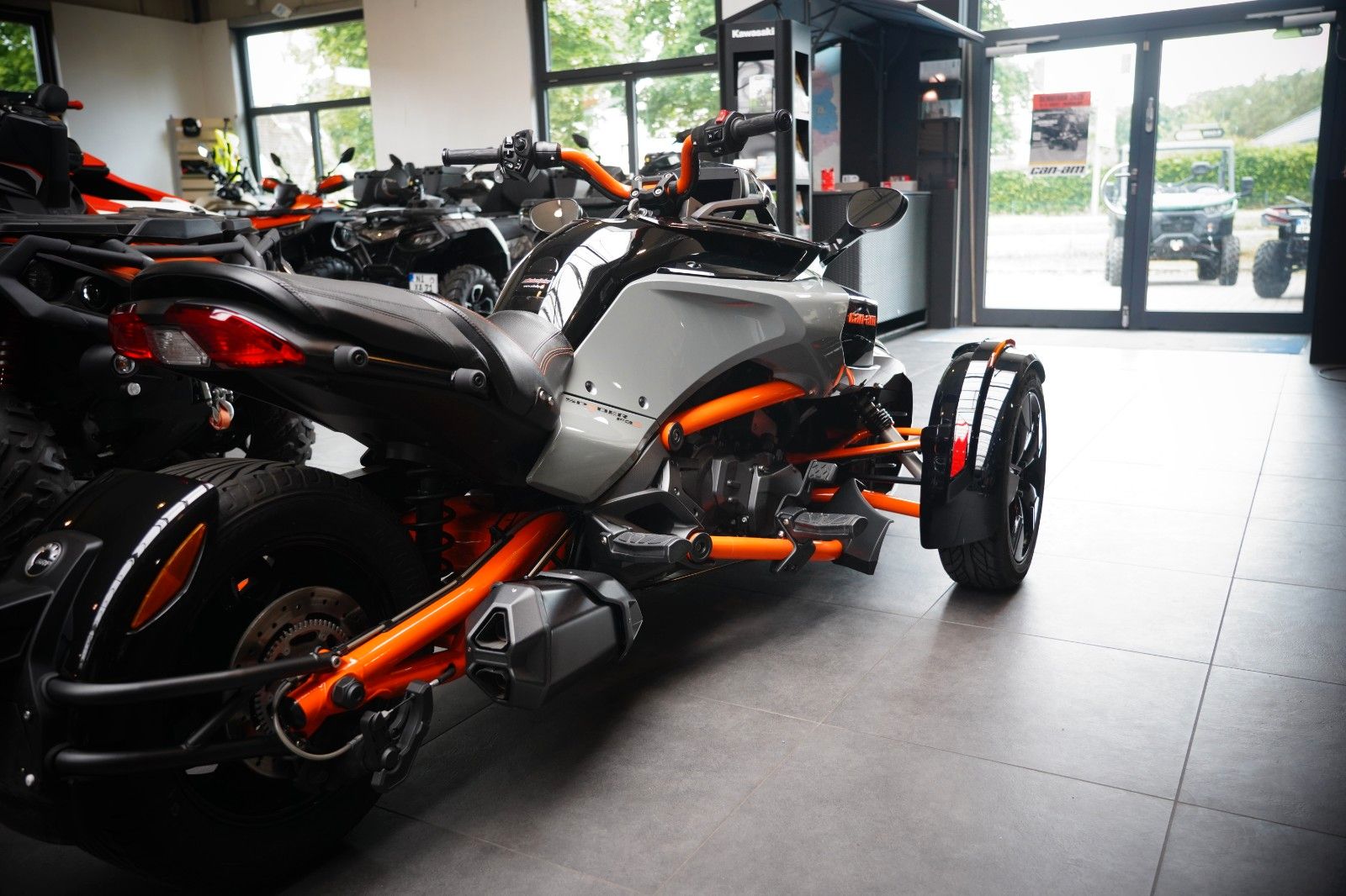 Fahrzeugabbildung Can Am Spyder F3-S Top Zustand seltene Farbe