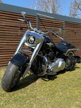 Harley-Davidson FAT BOY 114 - ERSTBESITZ - TÜV Neu - wenig KM  - Offers