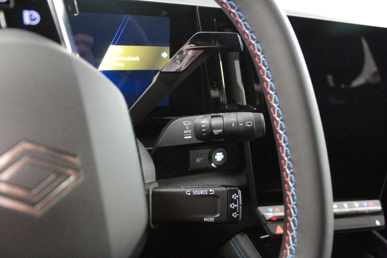 Fahrzeugabbildung Renault Austral Mild Hybrid 160 Esprit Alpine #15394