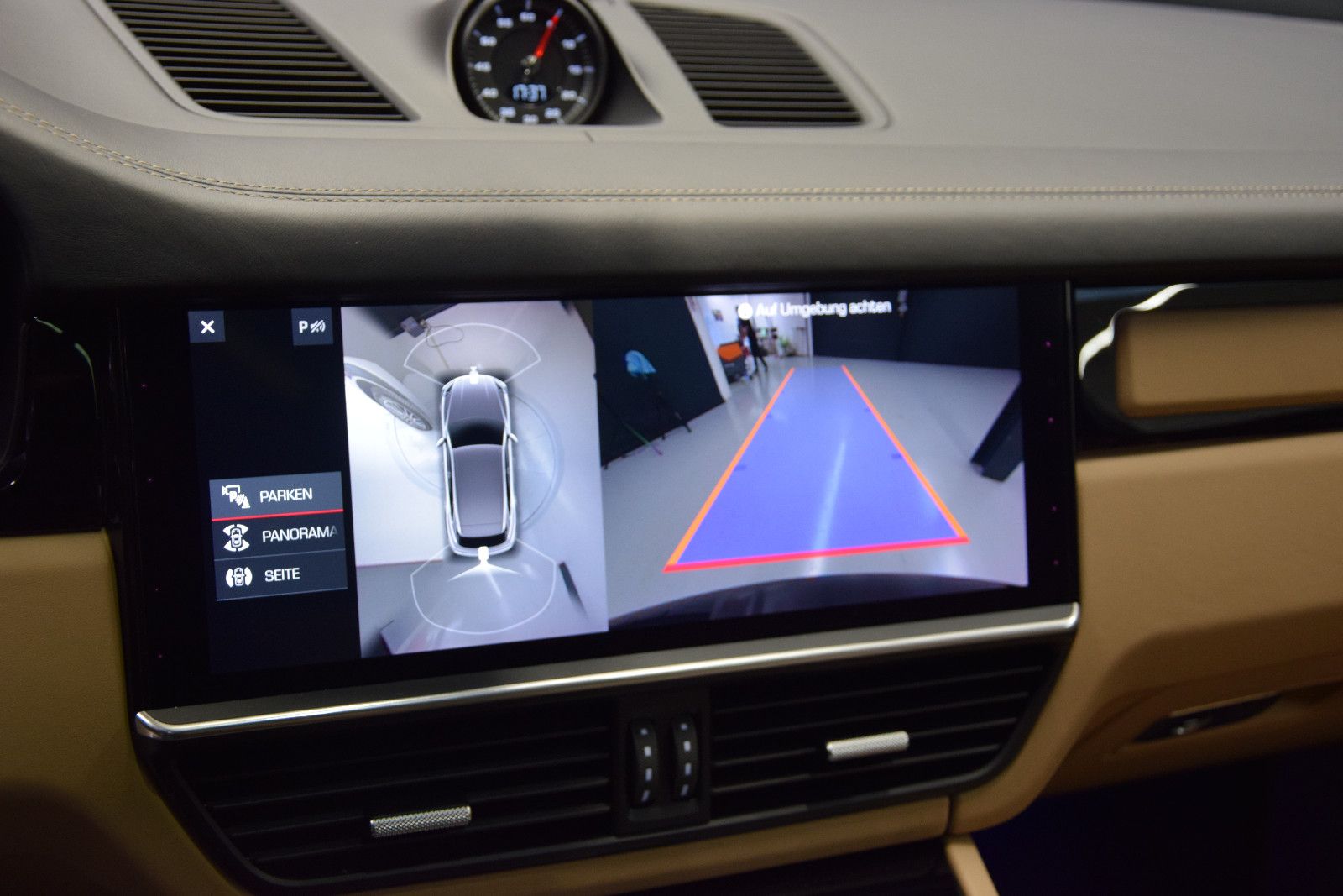 Fahrzeugabbildung Porsche Cayenne S Pano ACC Chrono BOSE HuD Memory 360°