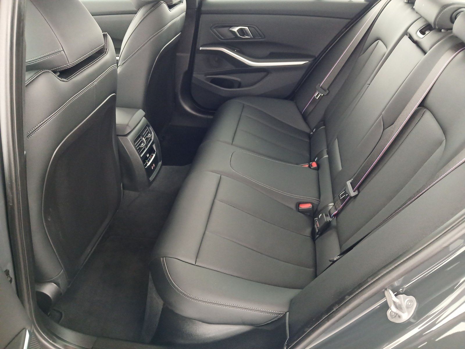 BMW 320 - Bild 12