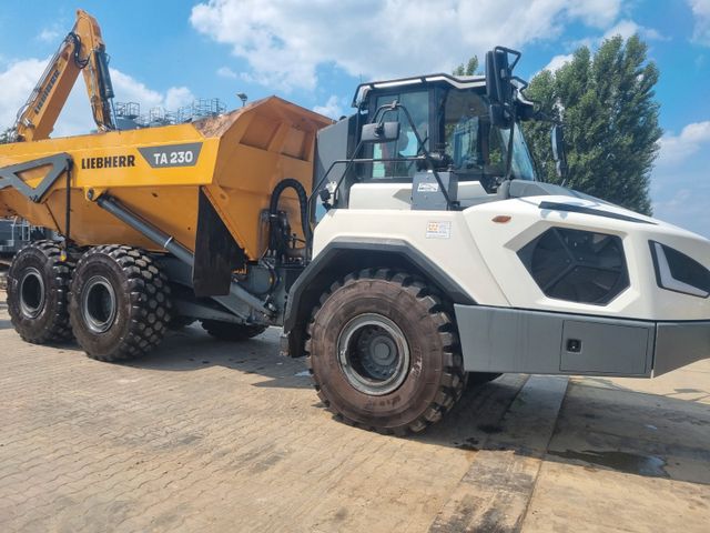 Liebherr TA230  Muldenkipper