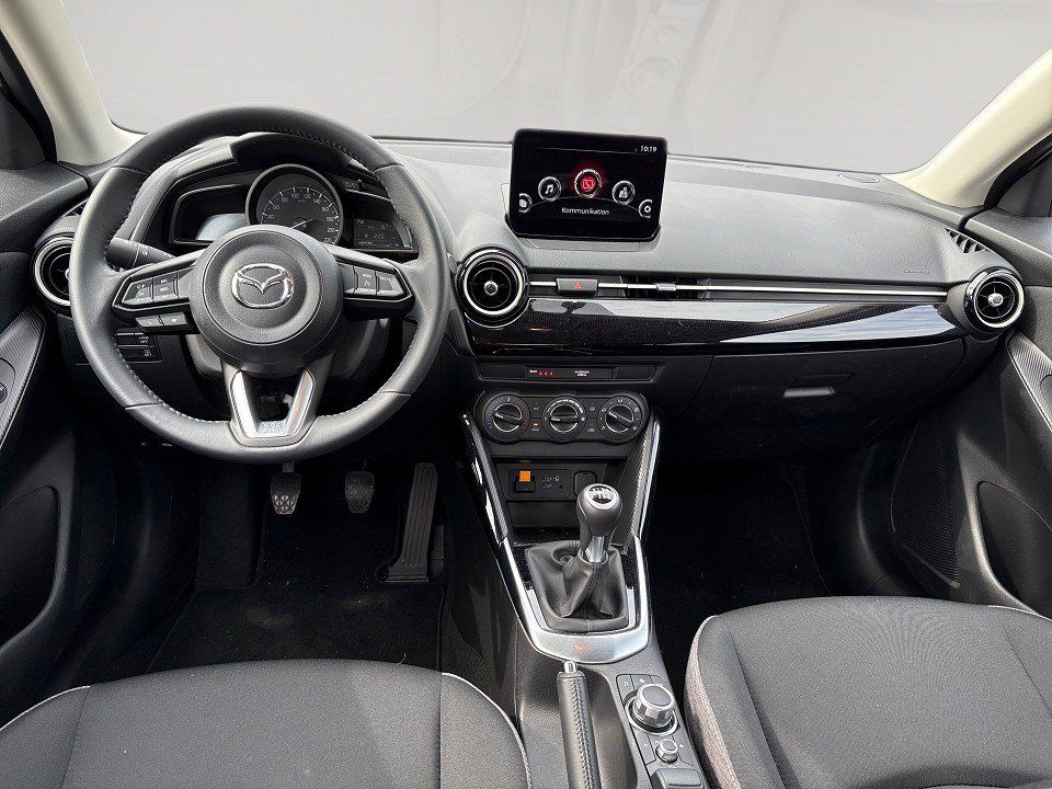 Fahrzeugabbildung Mazda 2 1.5i 75PS CENTER