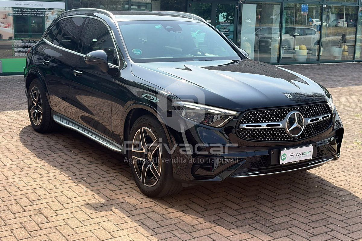 Mercedes-Benz MERCEDES GLC 220 d 4Matic Mild Hybrid AMG Line A imagem 3
