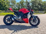 Ducati Streetfighter V2 wie NEU 2024 mit Extras - 153PS - Angebote