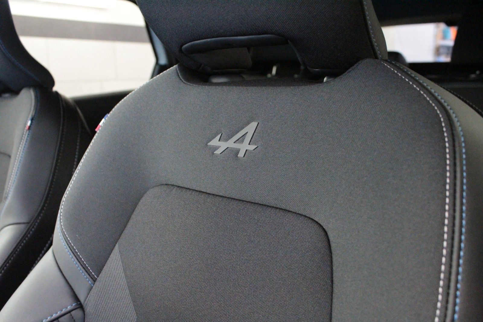 Fahrzeugabbildung Renault Symbioz Esprit Alpine -Tech Full Hybrid *Winterp