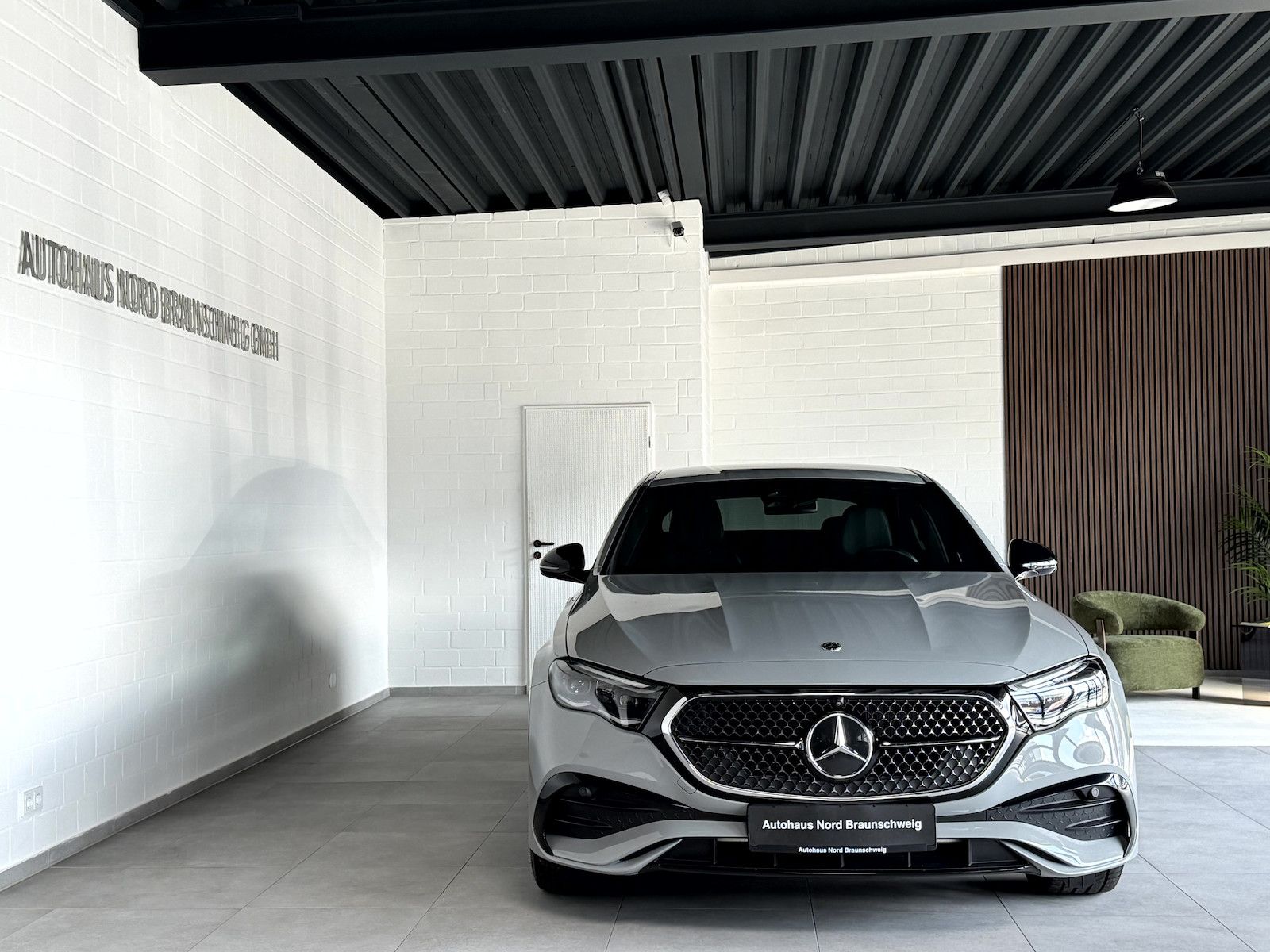 Mercedes-Benz E 300 e AMG Line*Superscreen*4DBurmester*Night* imagem 2
