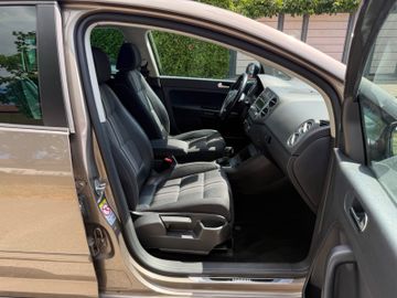 Volkswagen Golf - 12