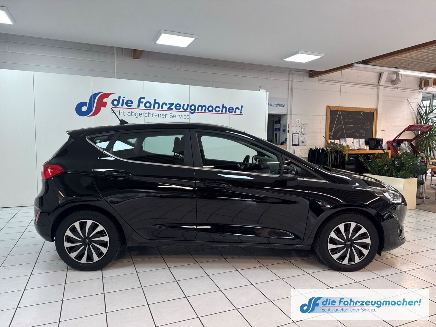 Fahrzeugabbildung Ford Fiesta Titanium 1.0 EcoBoost M-Hybrid EU6d Navi