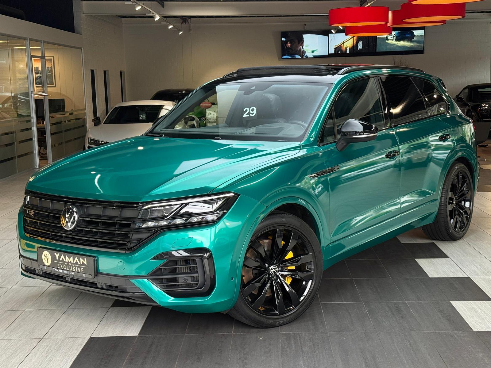 Volkswagen Touareg R-Line 4M Pano,HuD,StHzg,AHK,360°Massage