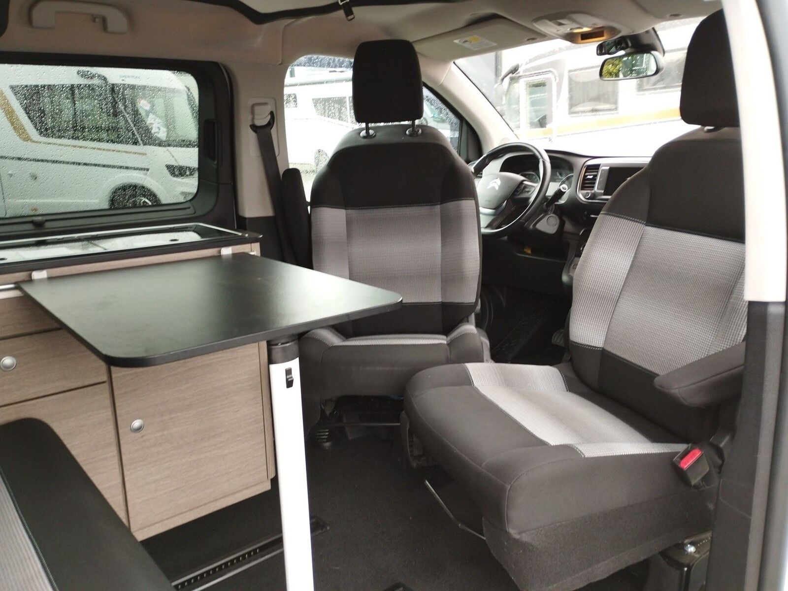 Fahrzeugabbildung Pössl Campster Citroen 180 PS Automatik