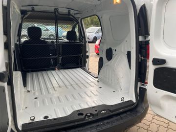 Bild 10 Dacia Dokker Kasten*AHK*NAV*KLIMA*DAB*1HD*MwSt*