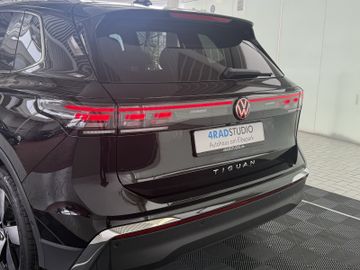 Volkswagen Tiguan 2.0TDI ELEGANCE DSG IQ MATRIX KAM ACC AHK