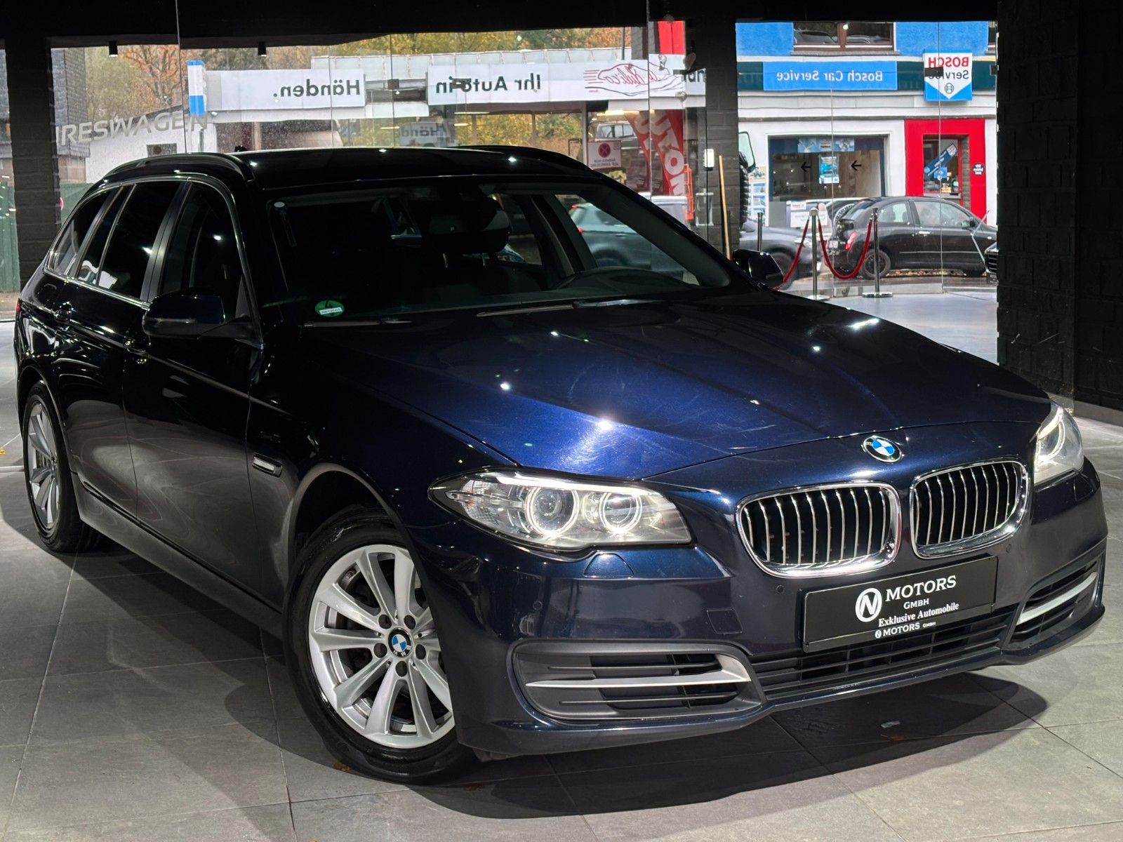 Fahrzeugabbildung BMW 520d xDrive *Automatik*Kamera*SHZ*Navi*Klima