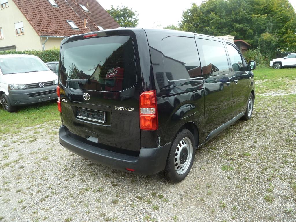 Toyota Proace (Verso)