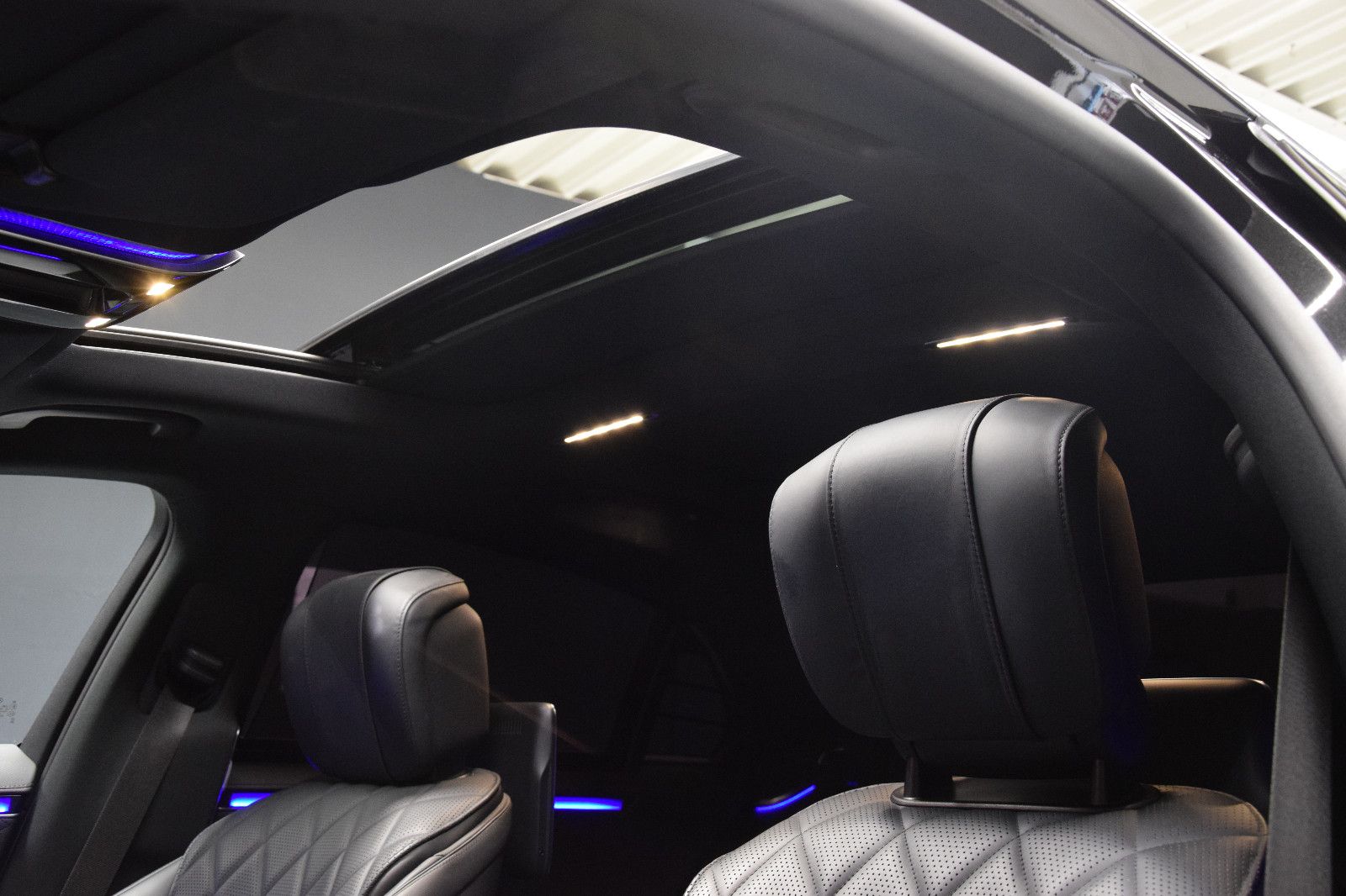 Fahrzeugabbildung Mercedes-Benz S 400 d 4Matic Lang AMG Pano TV Burmester HeadUp