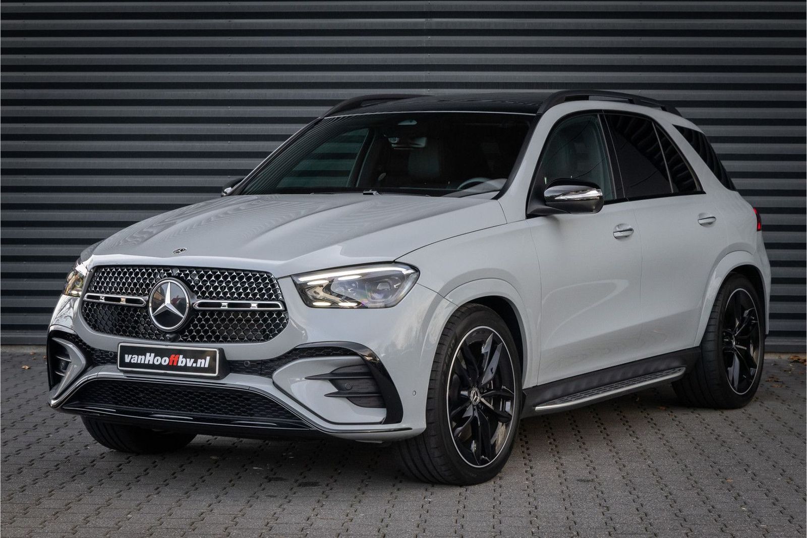 Mercedes-Benz GLE 450 d 4MATIC AMG Line Alpingrau - Head-up -