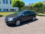 Volkswagen VW PASSAT 1.6 Limousine *TÜV 02/28* Rentne... - Volkswagen Passat aus 2006