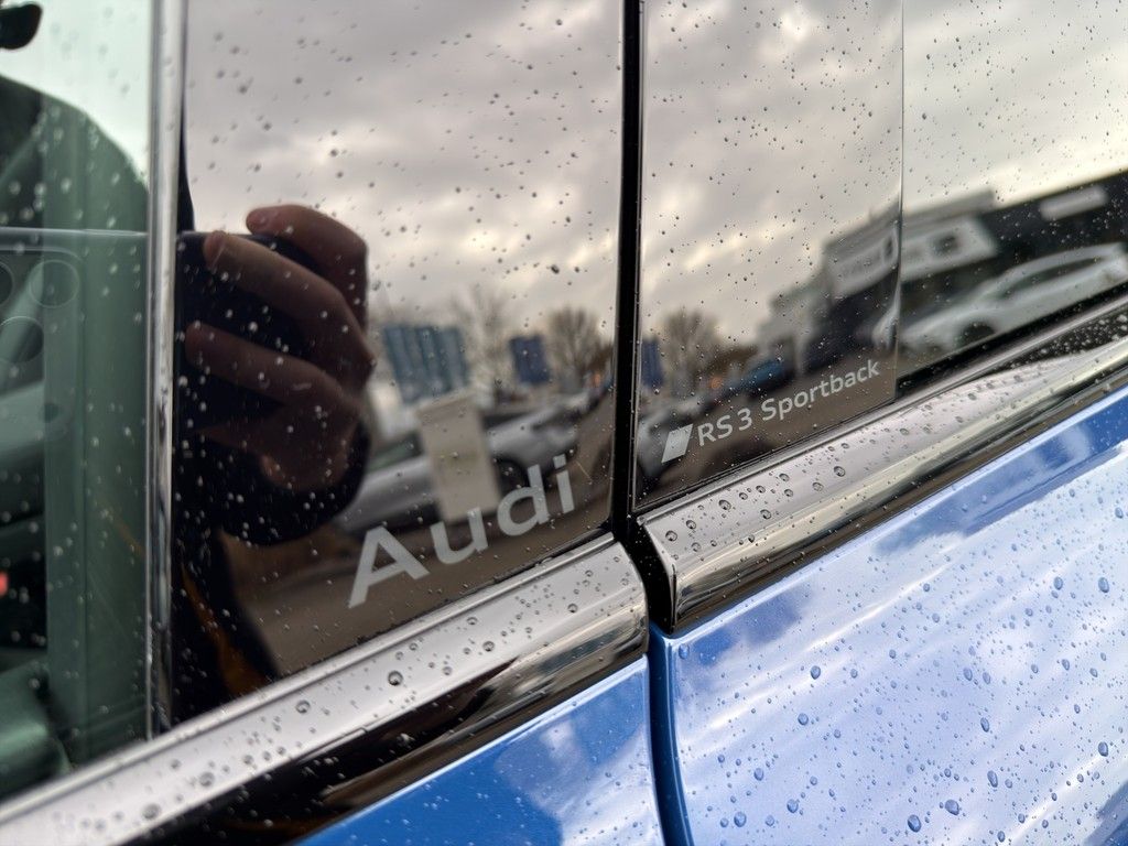 Audi RS3 Sportback quattro S-Tronic foto 21