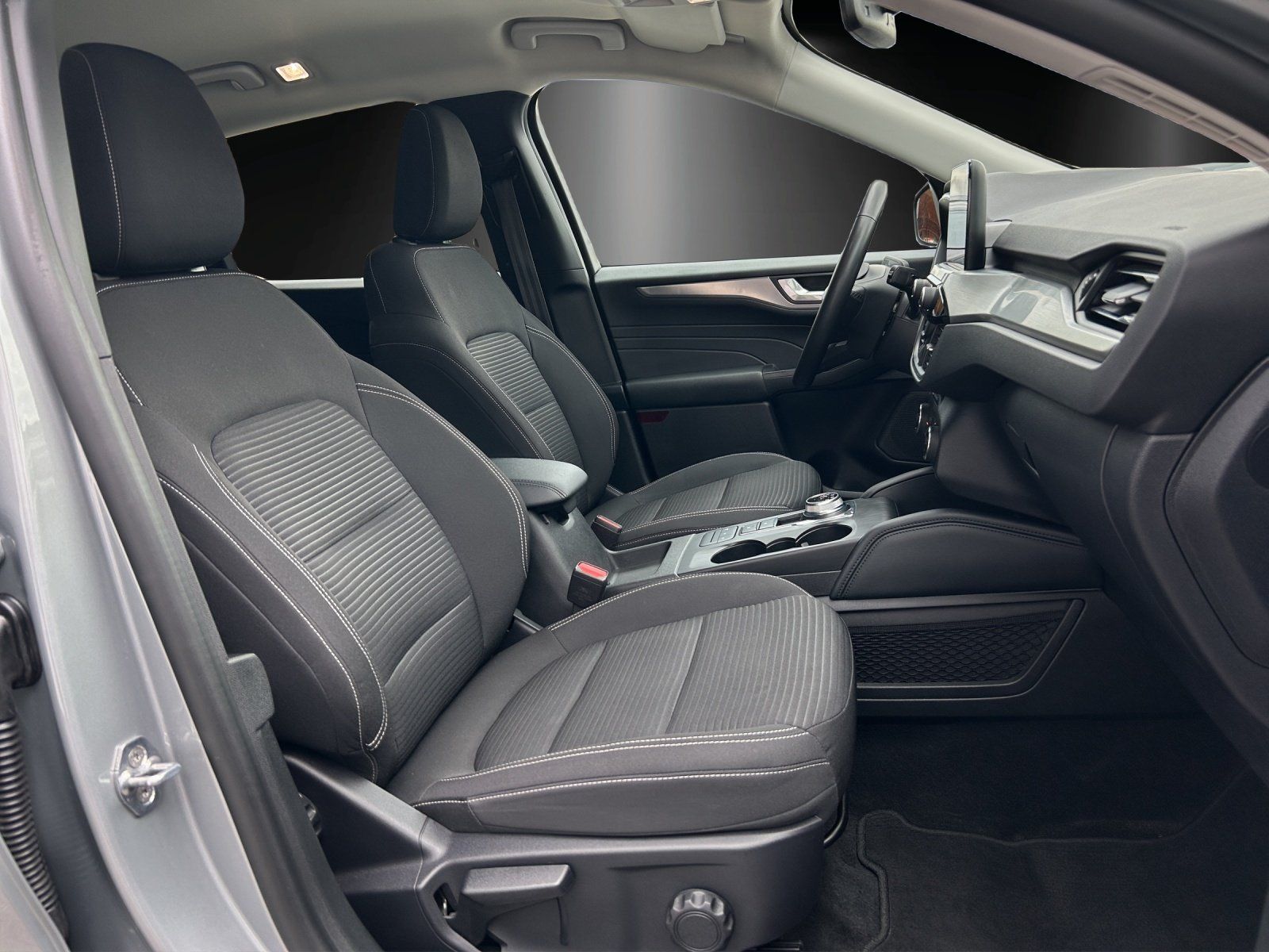 Fahrzeugabbildung Ford Kuga 2.5 PHEV Titanium Aut./KAMERA/NAVI/GRA/SHZ/