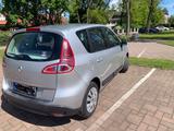 Renault Scenic Expression 1.6 16V 110 Expression - Renault Scenic Expression mit Benzin-Antrieb