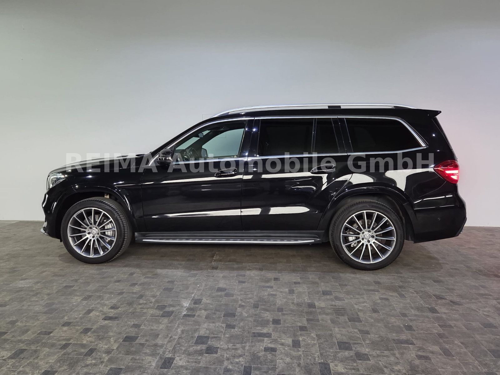 Fahrzeugabbildung Mercedes-Benz GLS 350 d 4Matic, 7 Sitzer, 360°, Pano