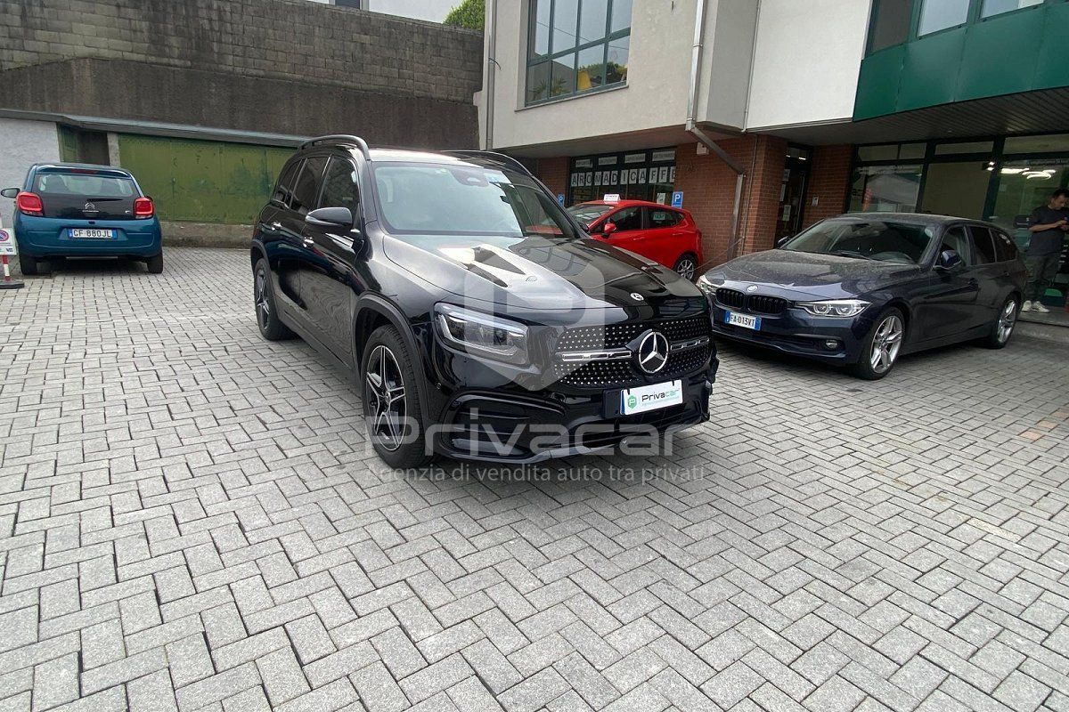 Mercedes-Benz MERCEDES GLB 200 d Automatic 4Matic AMG Line Pre imagem 3