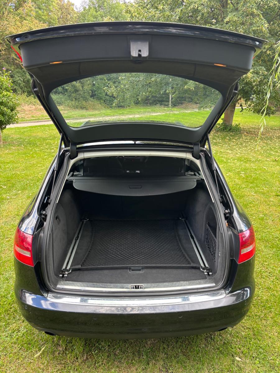 Audi A6 2010 — photo 10