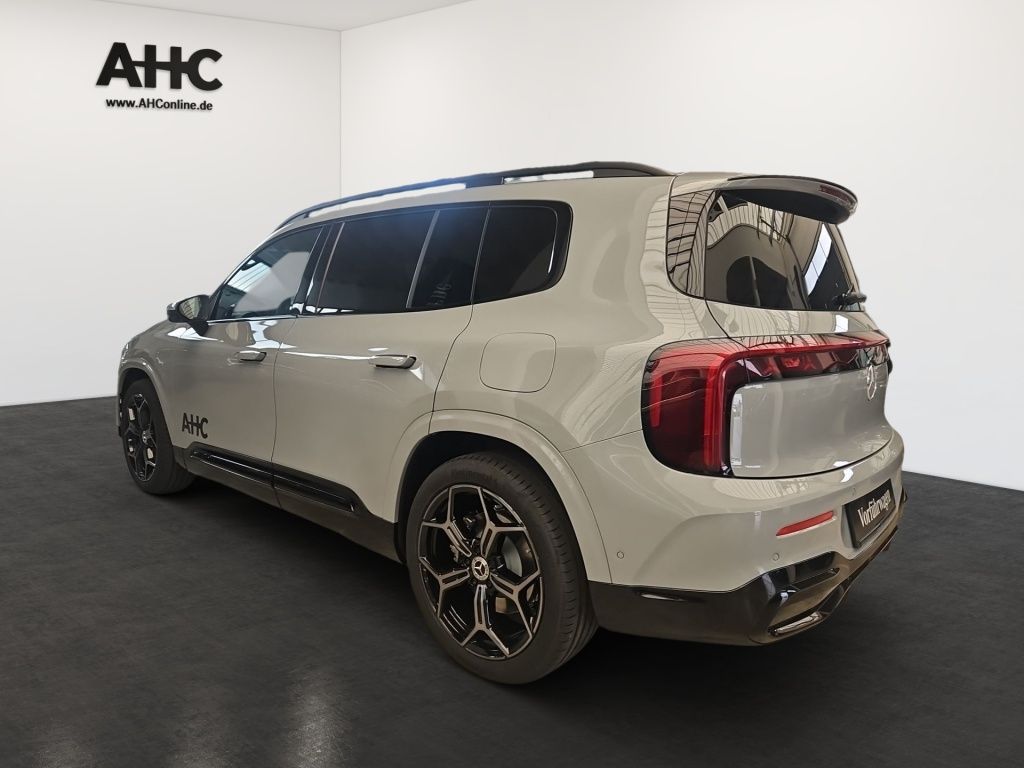 Fahrzeugabbildung Mercedes-Benz GLB 200 4MATIC +AMG+Night+AHK+DynLicht+Pano+