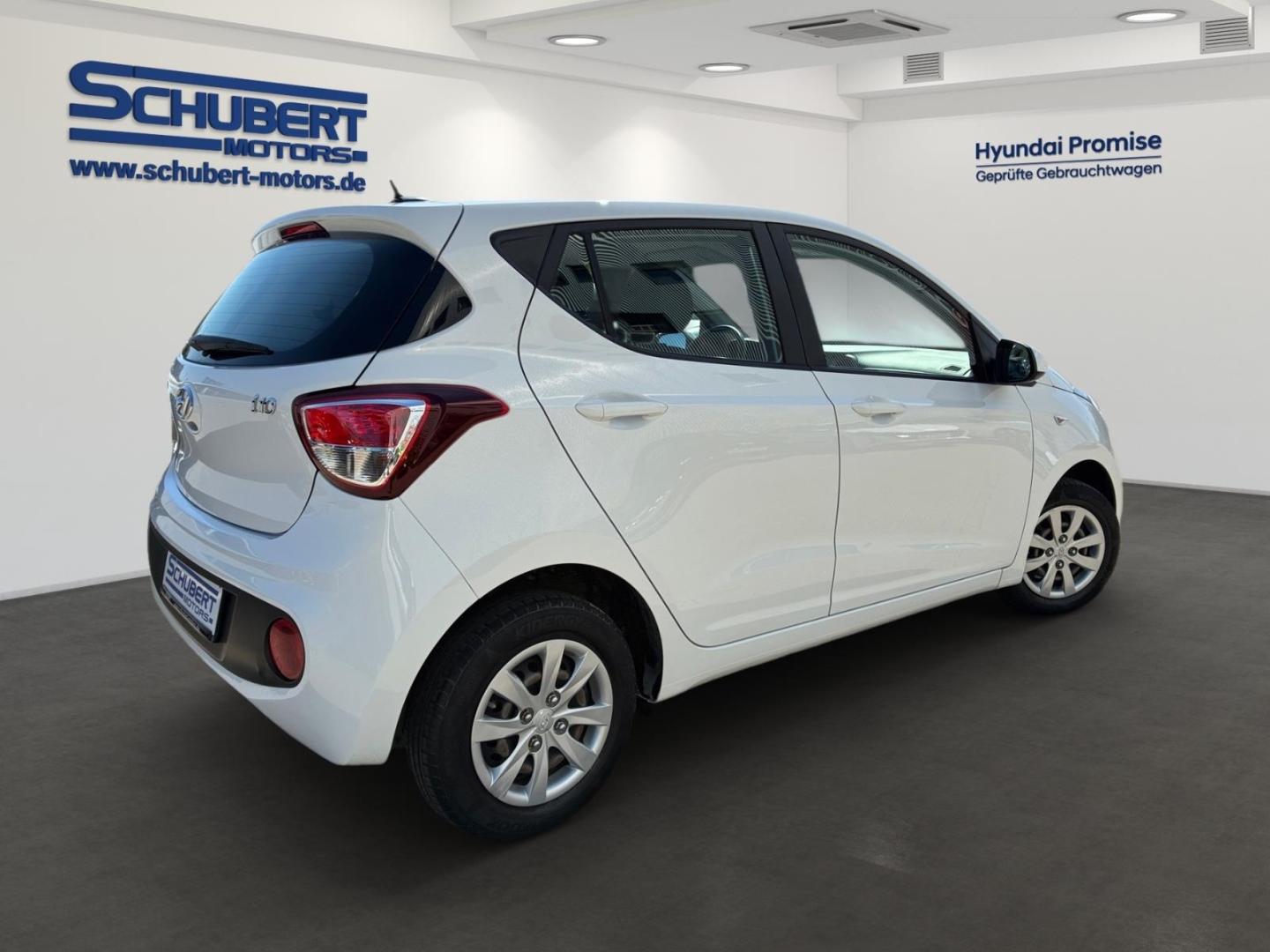 Hyundai i10 1.0 Navi Klima eFH Tempomat Bluetooth el.SP
