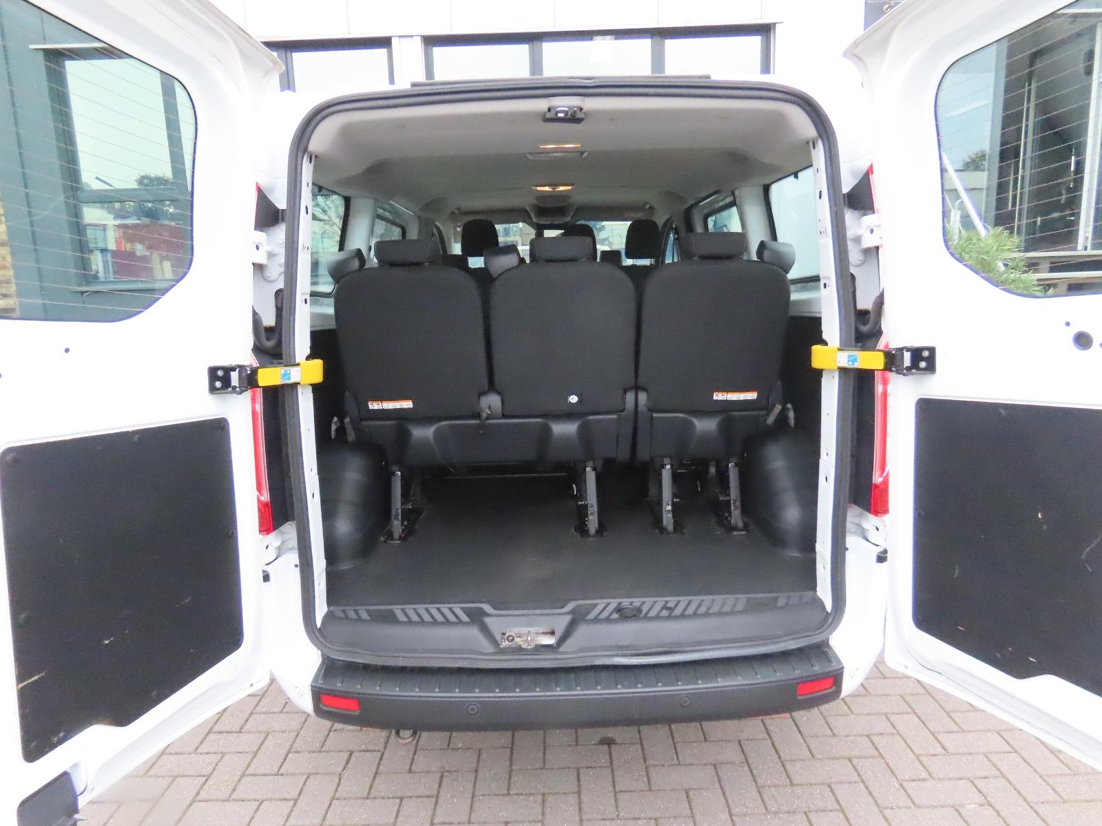 Ford Transit Custom 320 L1H1 Klima PDC 9 Sitze