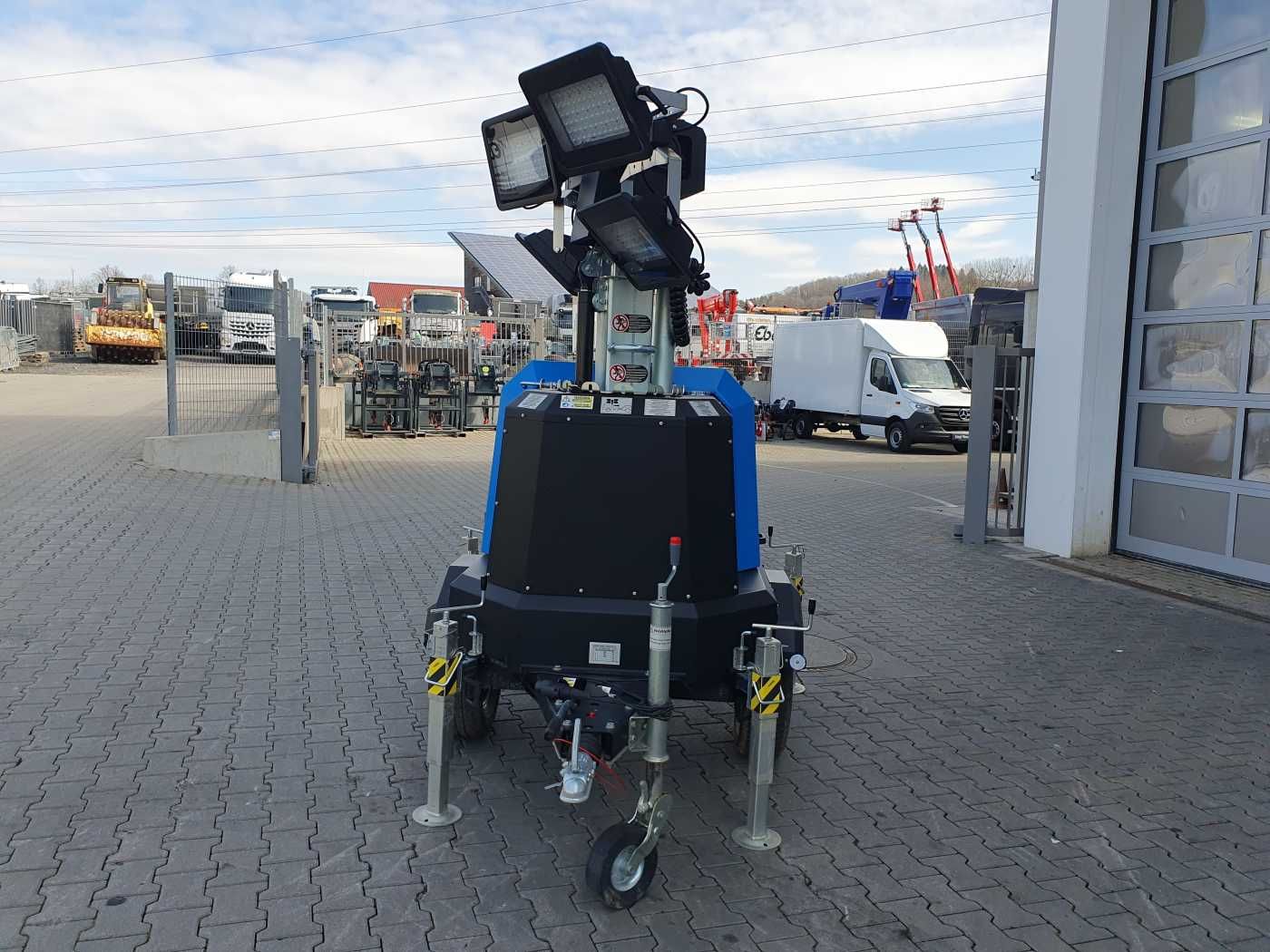 Fahrzeugabbildung Andere Generac V20 Lichtmast / 1.056 h