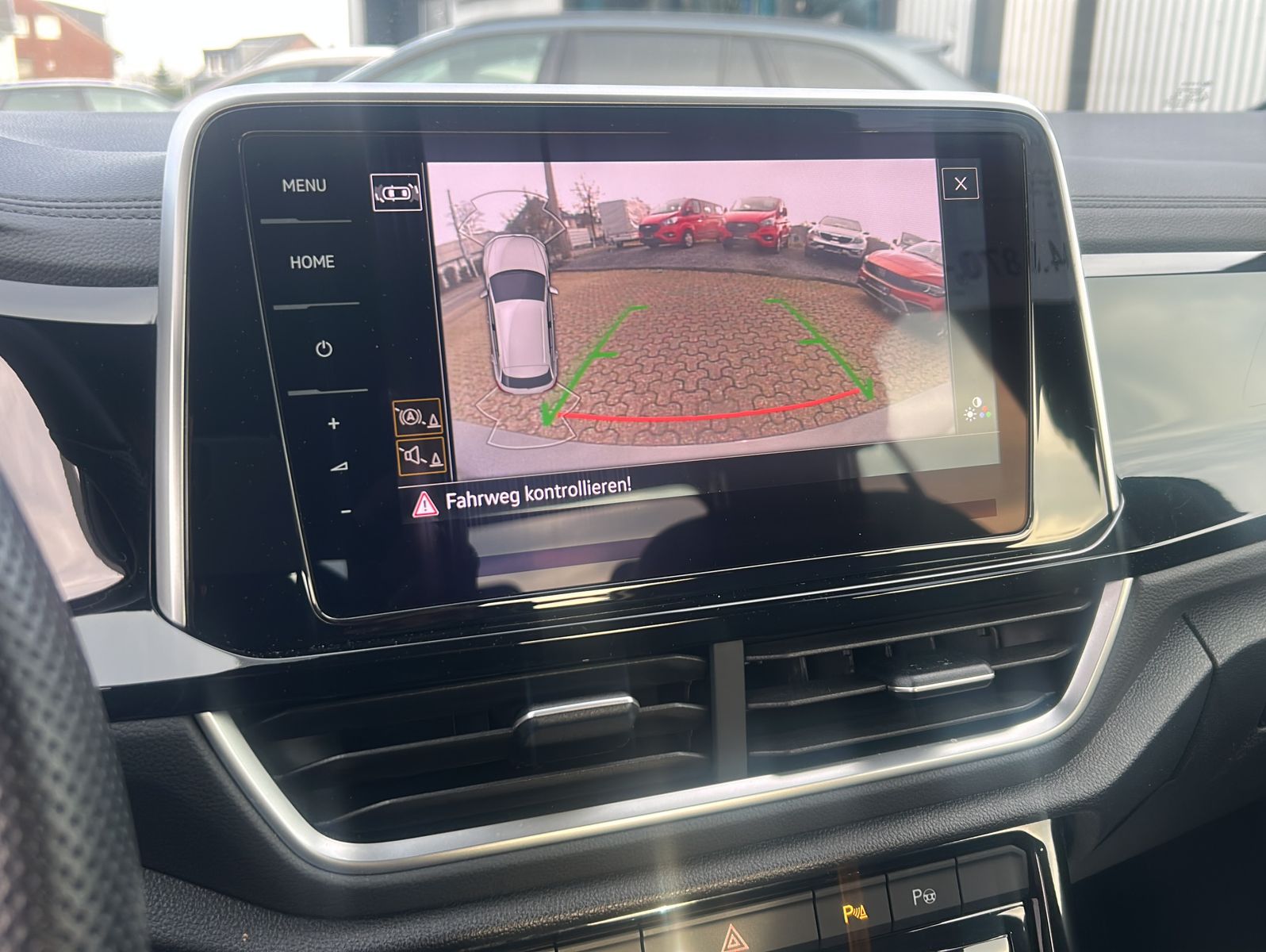 Fahrzeugabbildung Volkswagen T-Roc 2.0 TDI R-Line