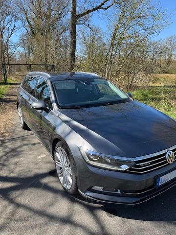 VW Passat Variant 2.0 TDI SCR 176kW DSG 4MOT Hi...