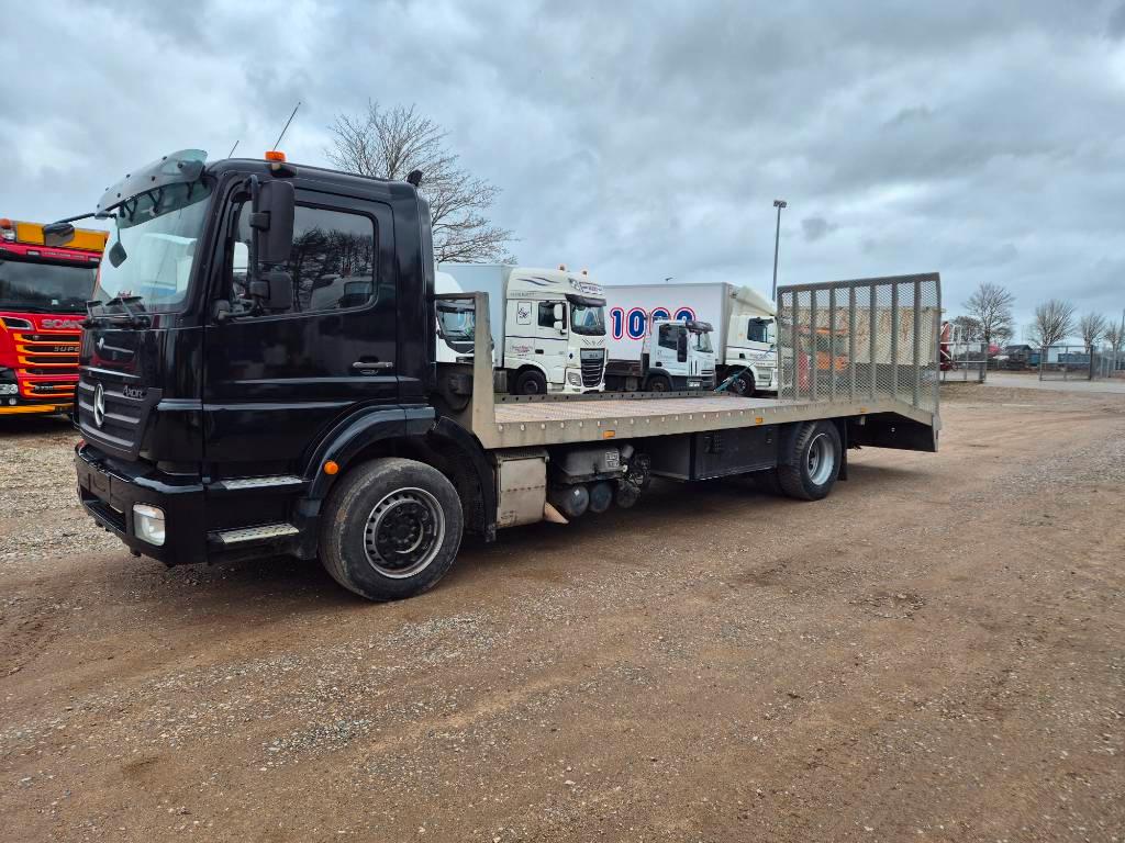 Mercedes-Benz Axor 1824 // Hydraulic Ramp //