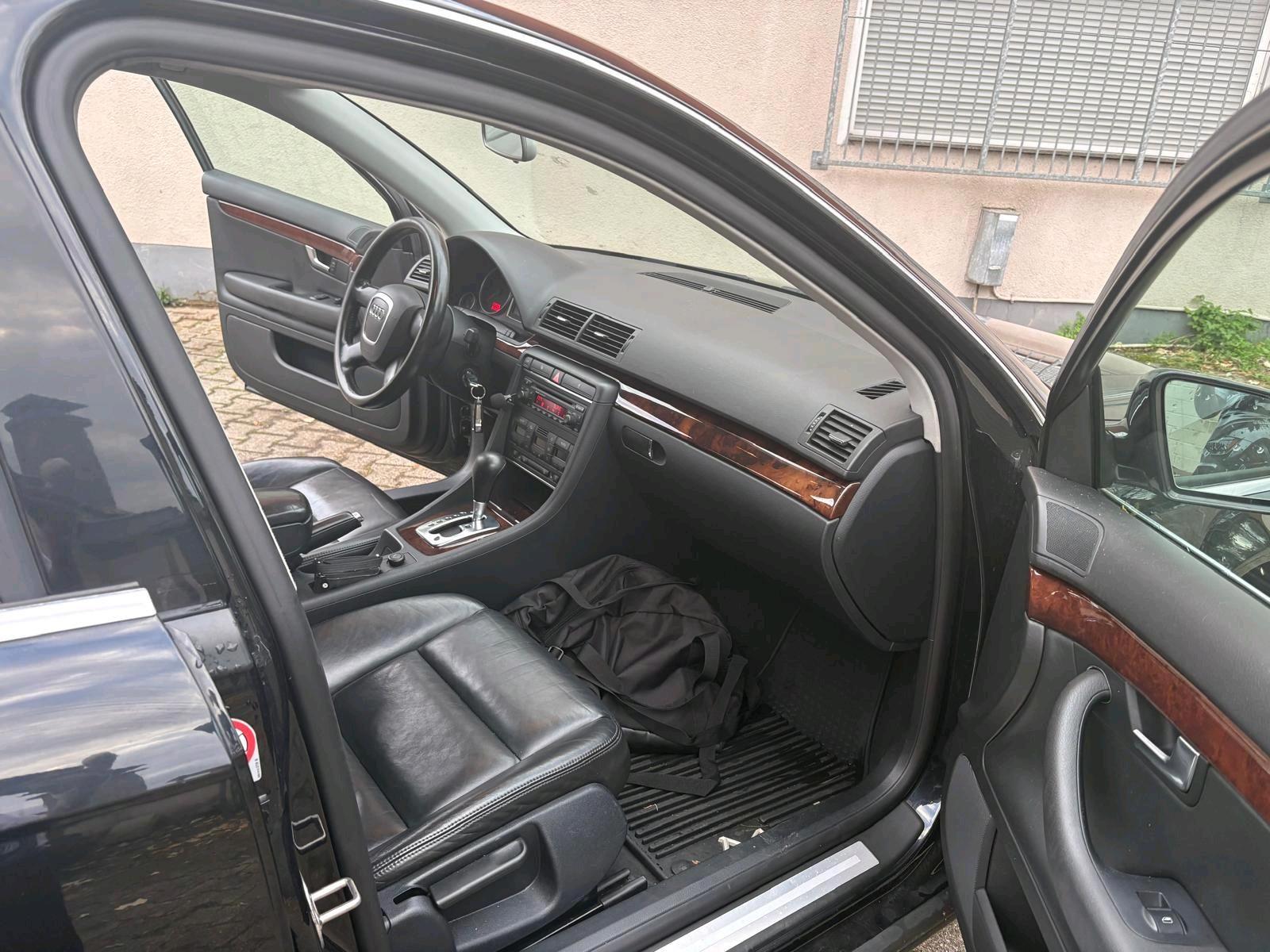 Audi A4 2005 — photo 7