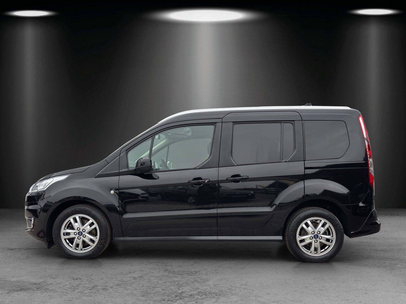 Fahrzeugabbildung Ford Tourneo Connect 1.5 TDCi Titanium Bi-Xe/ACC/PANO