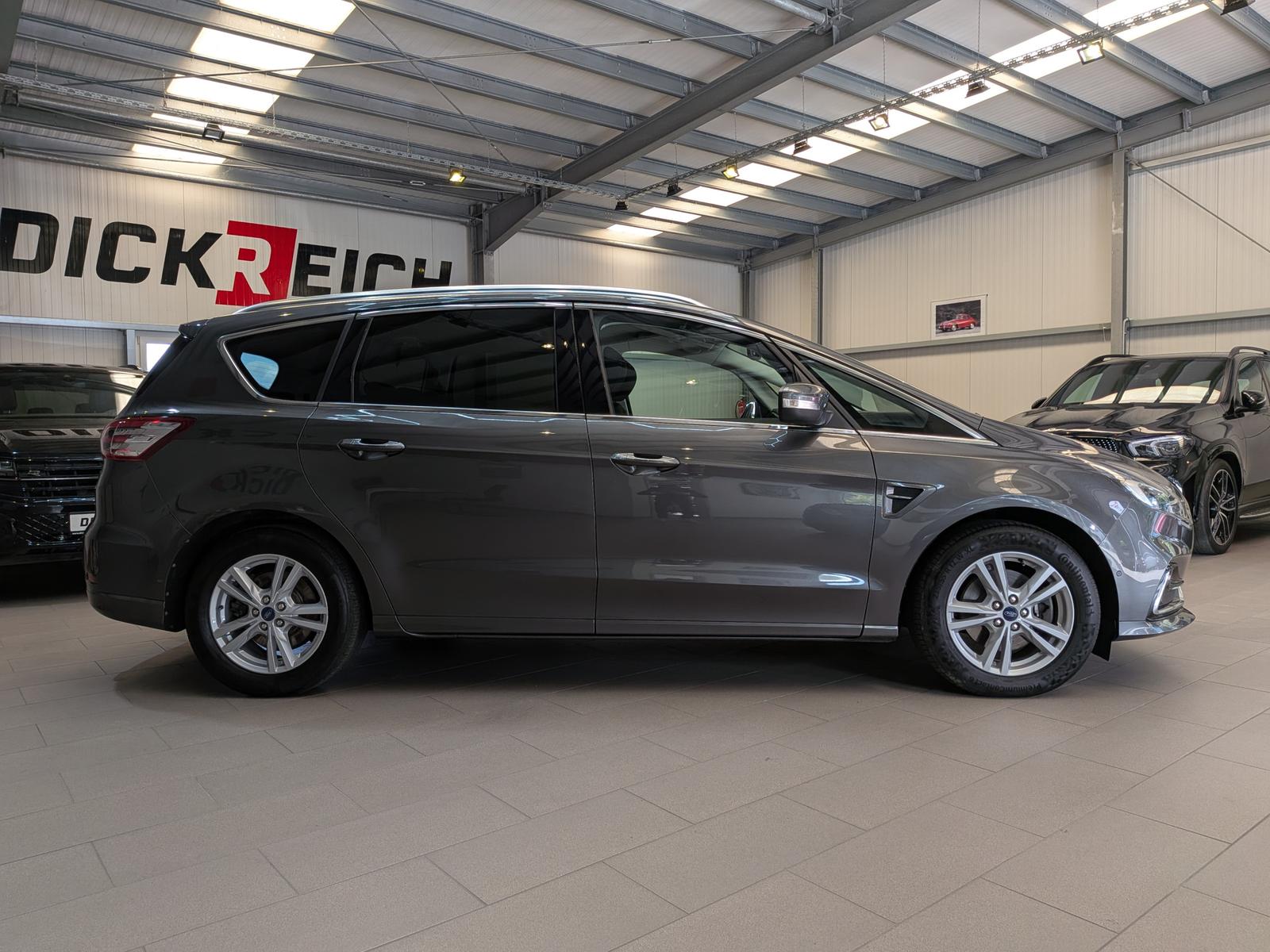 Ford S-MAX 2.0 Aut. Titanium*LED*CAM*ACC*AHK*7-SITZE