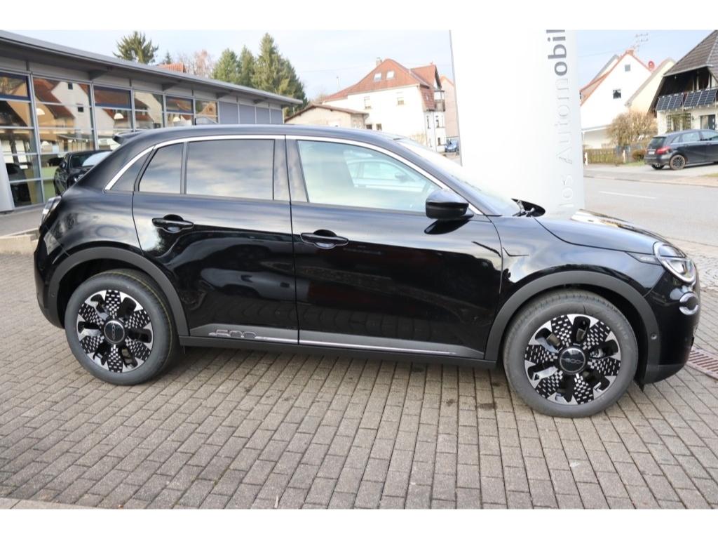 Fiat 600 HYBRID LA PRIMA 1.2 110 PS DCT6 LED NAVI KAM
