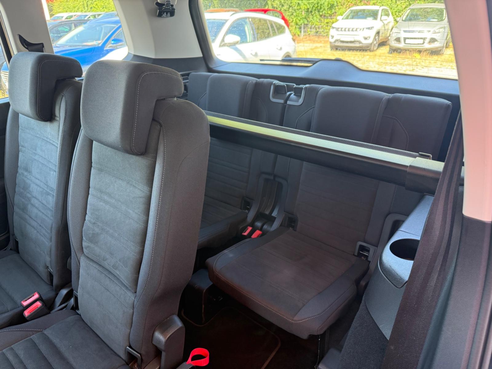 Volkswagen Touran Comfortline=7.Sitzer = 298,- € Monat =, миниатюра 18