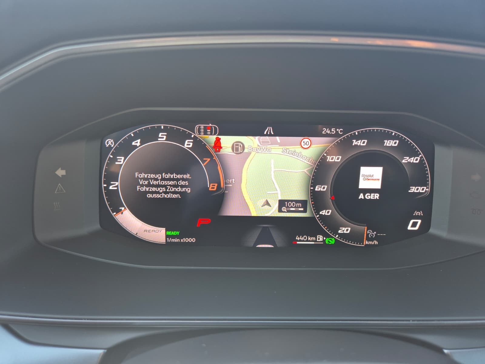 Fahrzeugabbildung CUPRA Leon 1.5 eTSI PANO*DCC*MATRIX*DINAMICA*AHK*5JG.