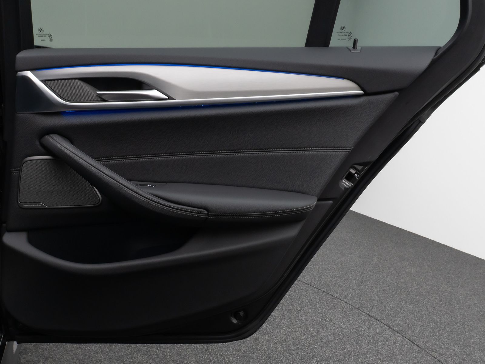 Fahrzeugabbildung BMW 540d xD M Sport Kamera HUD DAB H/K 4xKlima AHK