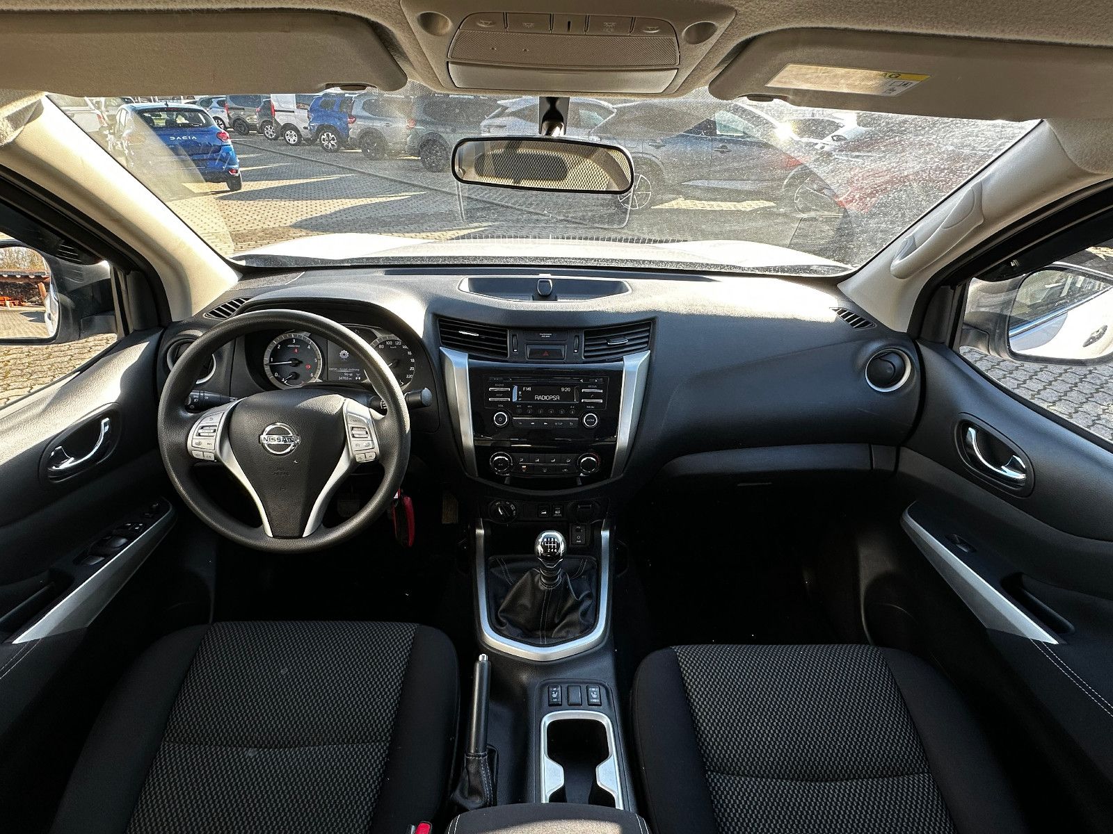 Fahrzeugabbildung Nissan Navara NP300 Acenta Double Cab 4x4